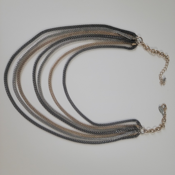 3 Toned Layered Necklace - Picture 5 of 6